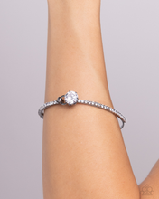 Load image into Gallery viewer, Paparazzi Gamut Glam - Black Bracelet