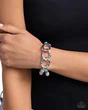Load image into Gallery viewer, Paparazzi Hammered Haven - Green Bracelet