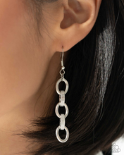 Load image into Gallery viewer, Paparazzi Tantalizing Tapestry - Multi Necklace (August 2024 Life Of The Party)