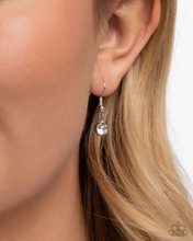 Load image into Gallery viewer, Paparazzi Mayoral Monarch - Pink Necklace