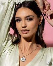 Load image into Gallery viewer, Paparazzi Soaring Stars - White Necklace