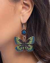 Load image into Gallery viewer, Paparazzi Fluttering Feature - Green Earrings