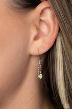 Load image into Gallery viewer, Paparazzi Radiant Romeo Necklace - Silver