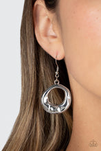 Load image into Gallery viewer, Paparazzi Tectonic Treasure - Silver Necklace