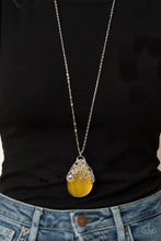 Load image into Gallery viewer, Tangled Gardens - Yellow