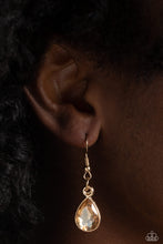 Load image into Gallery viewer, Paparazzi Built Beacon Necklace - Gold