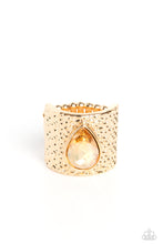 Load image into Gallery viewer, Paparazzi Singed Shape Ring - Gold