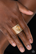 Load image into Gallery viewer, Paparazzi Singed Shape Ring - Gold