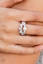 Load image into Gallery viewer, Fiercely 5th Avenue - Complete Trend Blend (October 2021 Fashion Fix)