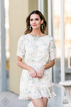 Load image into Gallery viewer, Glimpses of Malibu - Complete Trend Blend (May 2021 Fashion Fix)