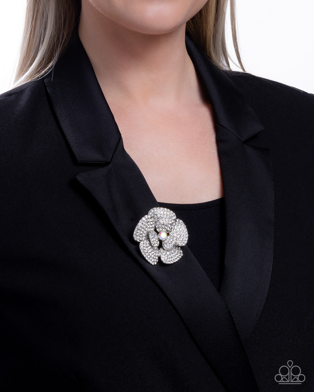 Paparazzi Festive Flourish - Silver Brooch