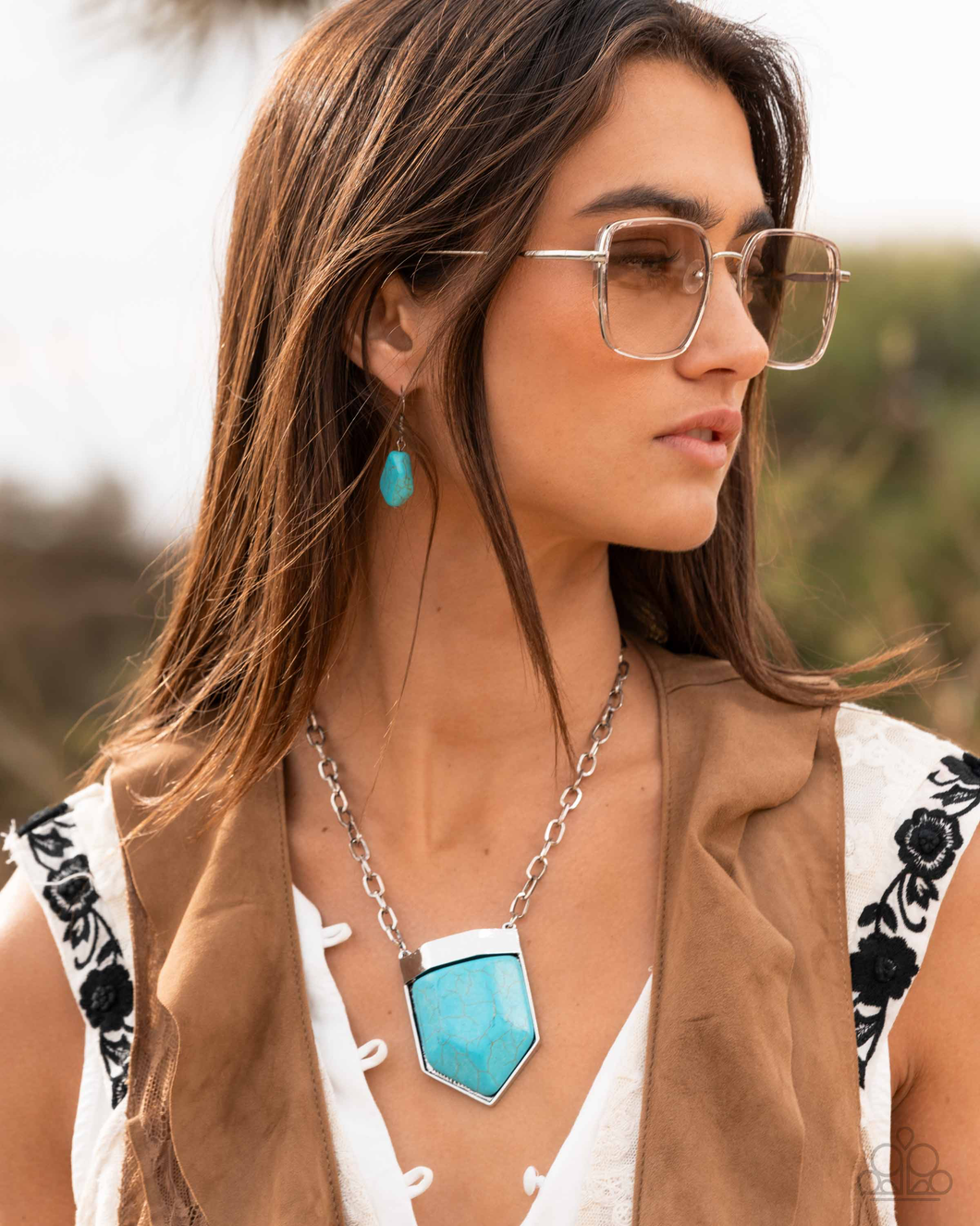 Paparazzi Pendant Passage - Blue Necklace (2025 February Empower Me Pink)