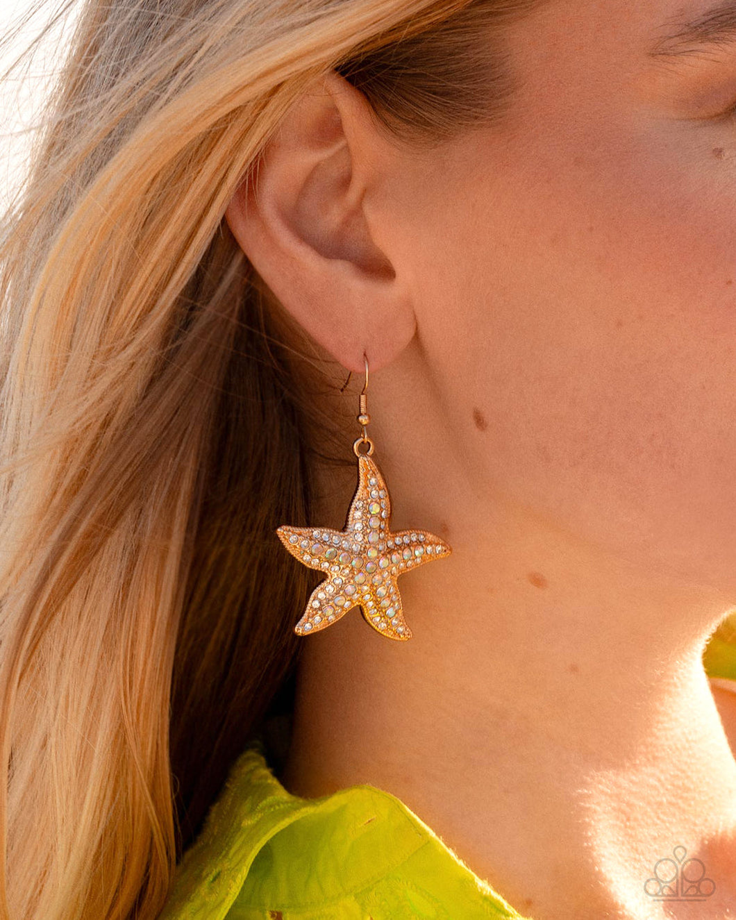 Paparazzi Starfish Spectacle - Gold Earrings