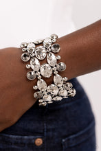 Load image into Gallery viewer, Paparazzi Hammered Headliner - Silver Bracelet
