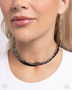 Paparazzi LAYER of the Year - Black Necklace (Choker)