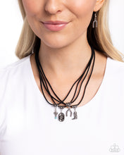 Load image into Gallery viewer, Paparazzi Southern Beauty - Black Necklace
