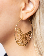 Load image into Gallery viewer, Paparazzi Aerial Alias - Gold Earrings
