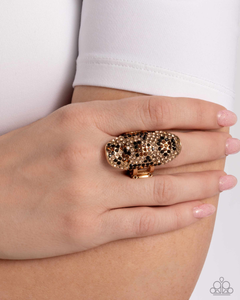 Paparazzi Furtive Feature - Gold Ring