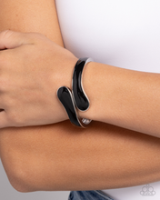Load image into Gallery viewer, Paparazzi Painted Puzzle - Black Bracelet
