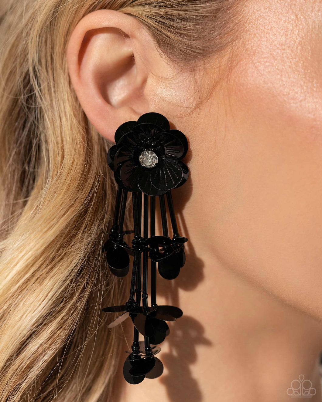 Paparazzi Floral Future - Black Earrings (April 2024 Life Of The Party)