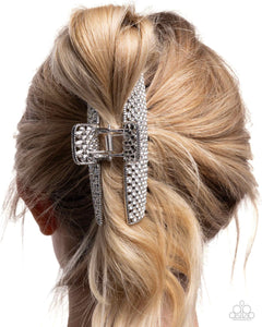 Paparazzi Glittery Gesture - White Claw Clip