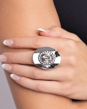 Load image into Gallery viewer, Paparazzi Broach Backdrop - White Ring
