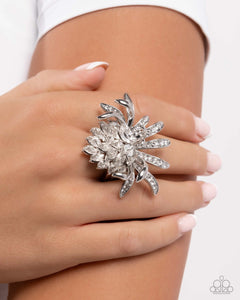 Paparazzi Lotus Legacy - White Ring