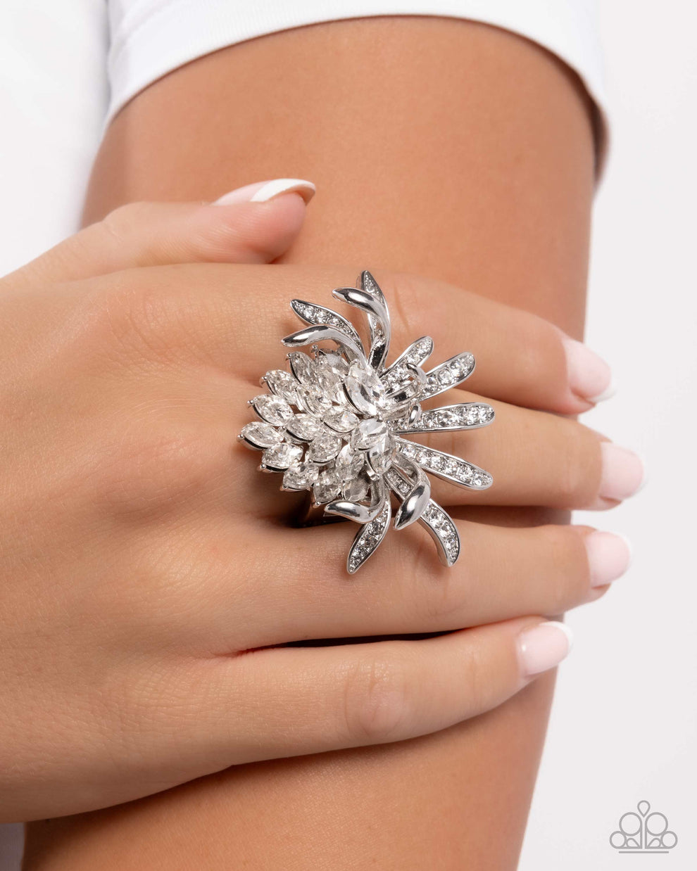 Paparazzi Lotus Legacy - White Ring