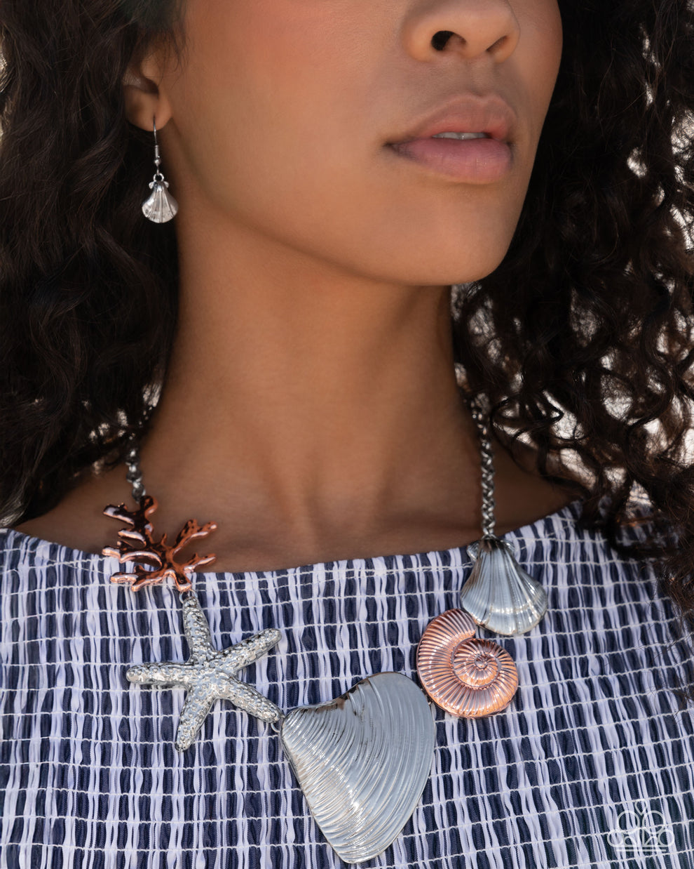 Paparazzi Along the Reef - Silver Necklace