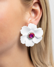 Load image into Gallery viewer, Paparazzi Organic Growth - White Earrings
