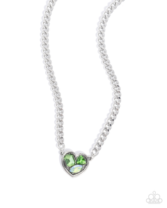 Paparazzi Tasteful Triad - Green Necklace