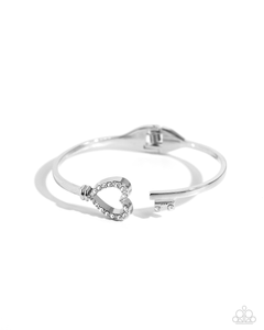 Paparazzi The Key to Romance - White Bracelet