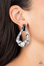 Load image into Gallery viewer, Paparazzi Metro Meltdown - Black Earrings
