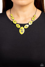 Load image into Gallery viewer, Paparazzi Pressed Flowers - Green Necklace
