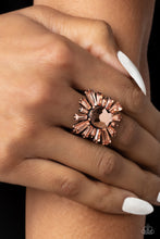 Load image into Gallery viewer, Paparazzi Starburst Season - Copper Ring
