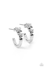 Load image into Gallery viewer, Paparazzi Starfish Showpiece - White Earrings
