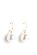 Load image into Gallery viewer, Paparazzi PEARL of My Eye - Gold Earrings
