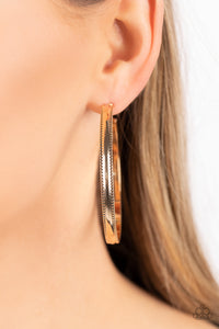 Paparazzi Monochromatic Magnetism Earring - Gold