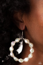 Load image into Gallery viewer, Paparazzi The PEARL Next Door Earrings - White

