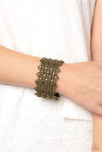 Load image into Gallery viewer, Paparazzi DECO in the Rough Bracelet - Brass
